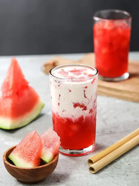 ICED SEMANGKA YAKULT