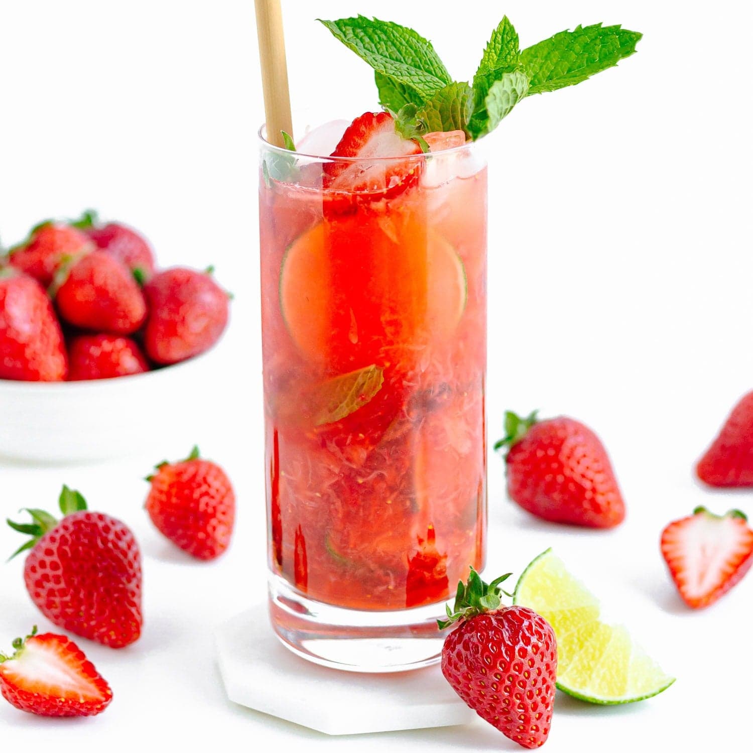 STRAWBERRY MUJITO